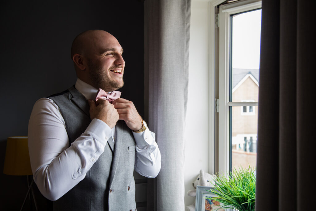 groom-prep-gay-wedding-tickle-photographhy